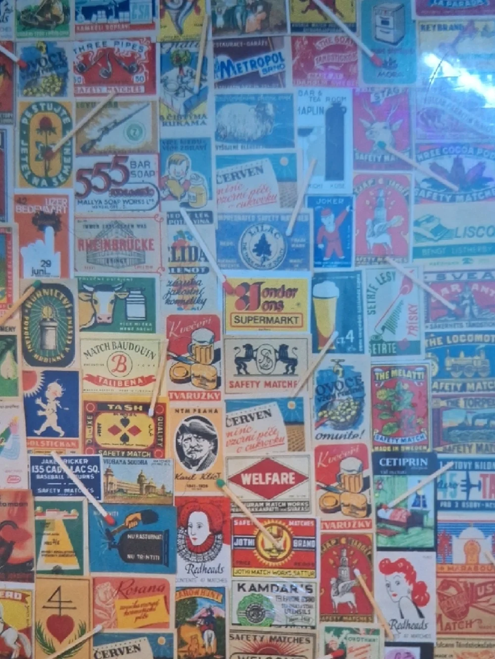 Vintage Matchboxes 1000-Piece Jigsaw Puzzle - Multicolor